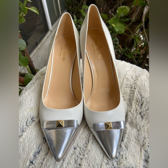 Kate Spade Made in Italy Bow Tip Pump - Picture 2 of 12